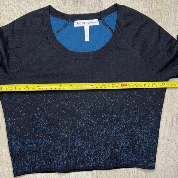BCBGeneration, Cropped Long Sleeve Sweater, Ombré Speckled Pattern, Size Small - Picture 2 of 9